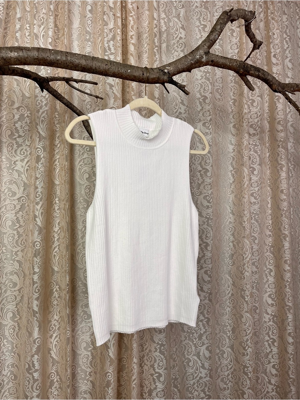 Knit Ribbed Mock Neck Sleeveless Tank in White XXL